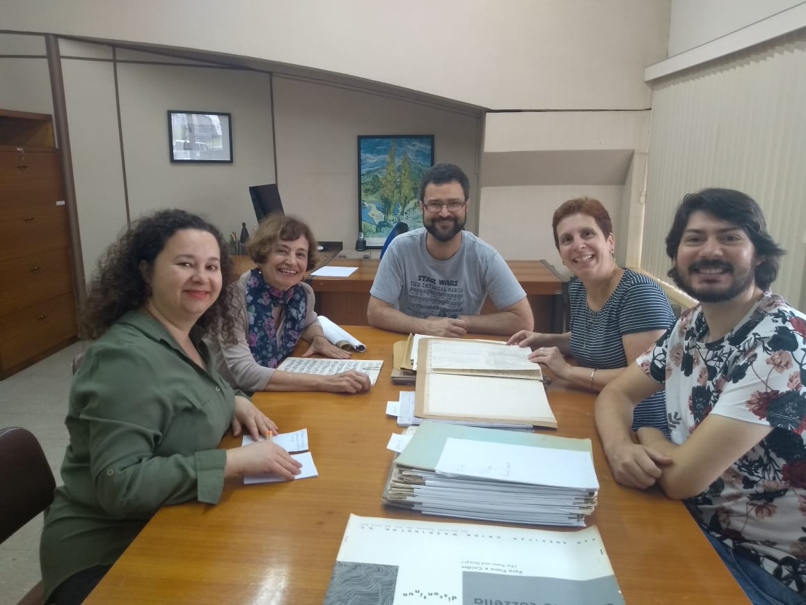 Mariana Cozzella doa para acervo CDMC partituras de Damiano Cozzella